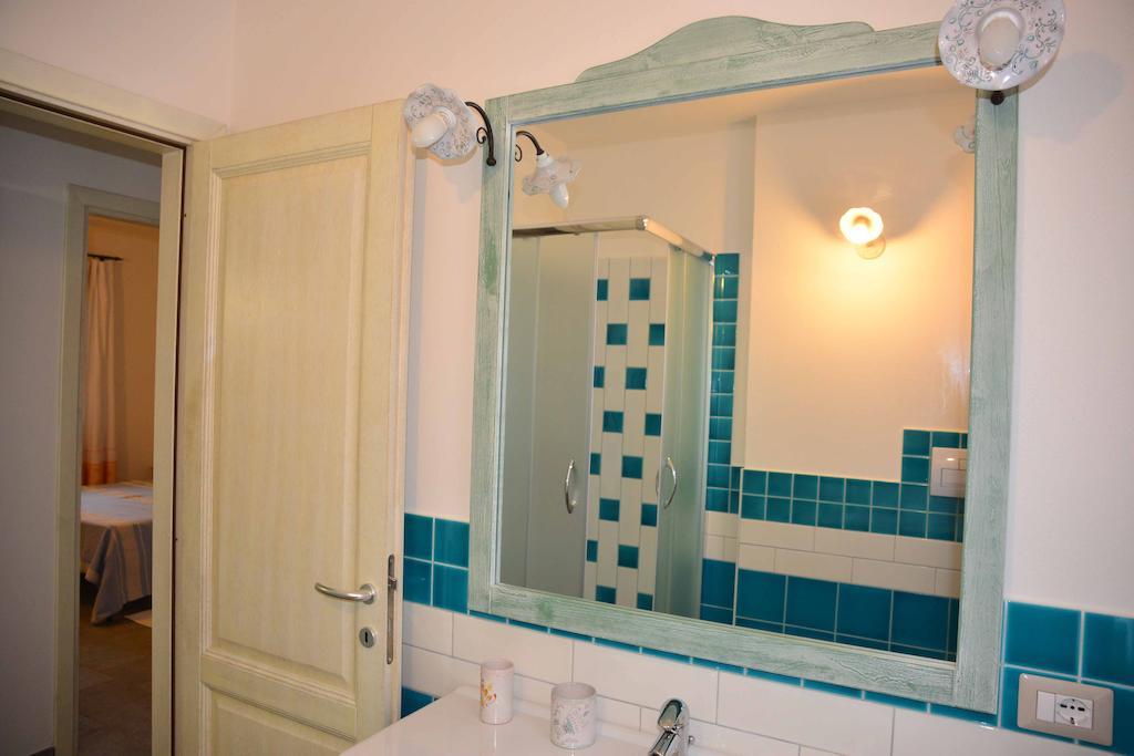 Ferienwohnung Oleandro Lotzorai Zimmer foto