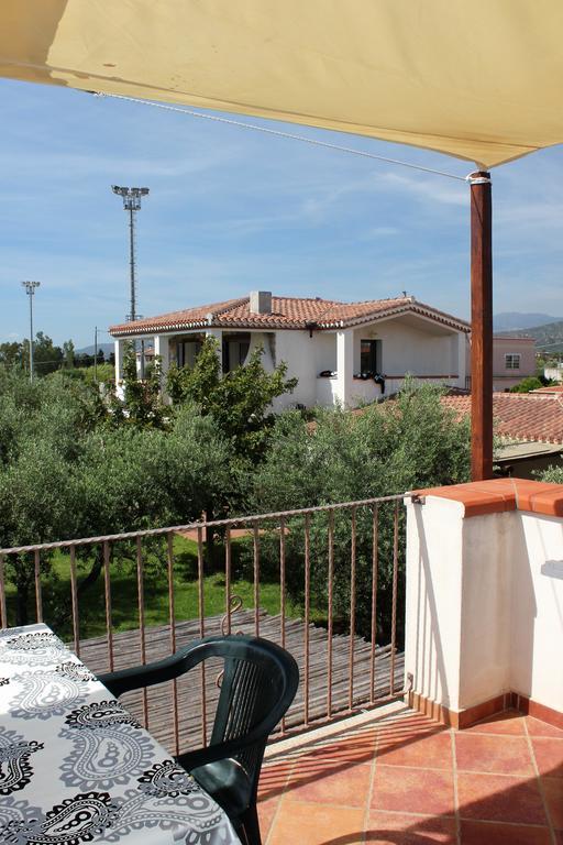 Ferienwohnung Oleandro Lotzorai Exterior foto