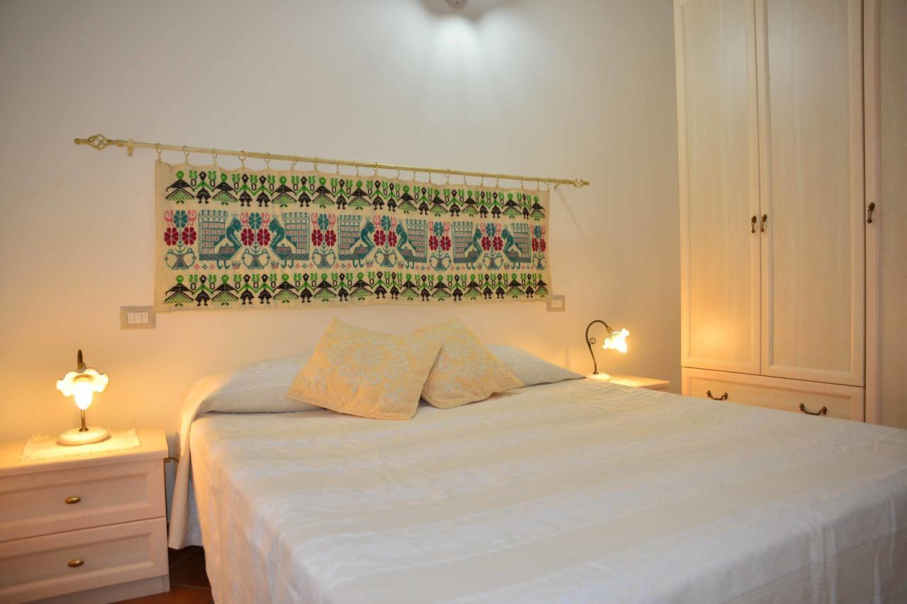 Ferienwohnung Oleandro Lotzorai Exterior foto